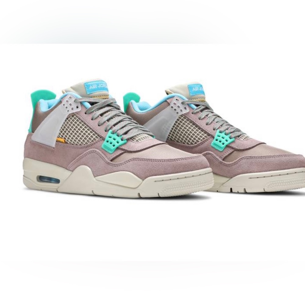 BRAND NEW Union LA x Air Jordan 4 Retro ‘Taupe Haze’